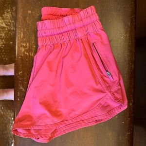 Lululemon tracker shorts V 4”